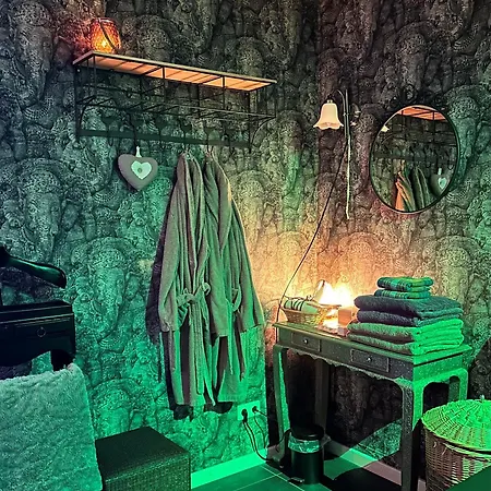 B&B Maroah En Wellness Overnachting 복스텔